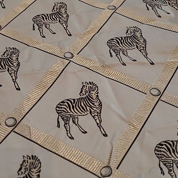 2 panels zebra upholstery fabric - Picture 1 of 3